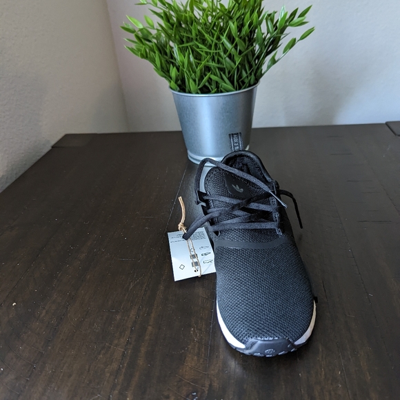 Adidas Shoe for Boys - Picture 5 of 10